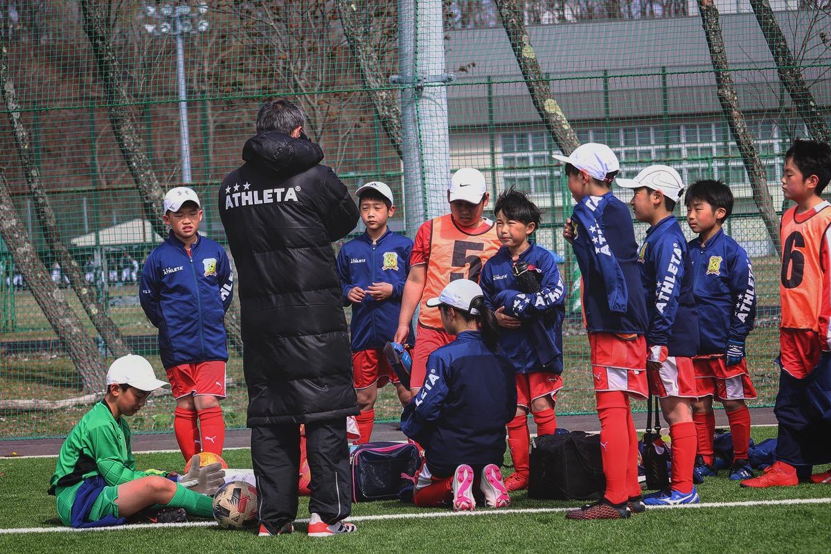 amigosumikawa's tweet photo. リーグ戦スタート！

2021のリーグ戦スタートしました。

GWはサッカー三昧の予定。
明日は室蘭にて試合です。

もっともっと出来る
たくさん試合して
逞しくなるGWになりますように

#アミ澄
#アミーゴ澄川 #lfl #苫小牧
#サッカー #soccer  

https://t.co/soP3eDzslV https://t.co/cBP3OrSYRm