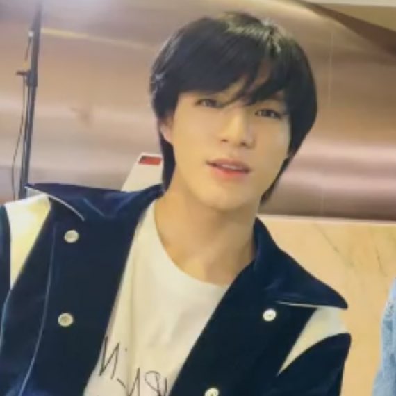 𝙢𝙖𝙙𝙡𝙮 𝙞𝙣 𝙡𝙤𝙫𝙚 𝙬𝙞𝙩𝙝 𝙟𝙚𝙣𝙤 🥑 tweet media
