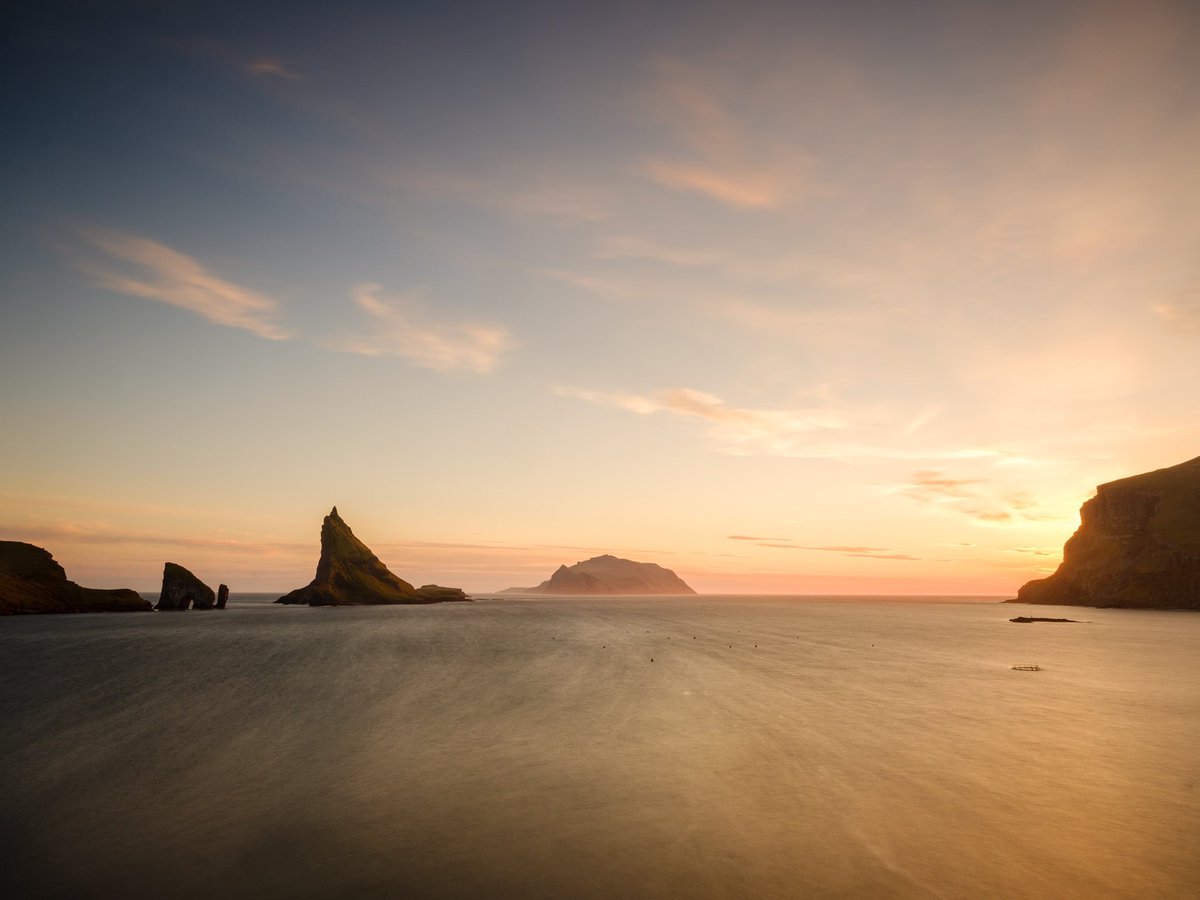 Sunset on #Vagar Island in the #Faroe #SundaySunsets @RoarLoudTravel @MadHattersNYC @GalsWander @SonjaSwissLife