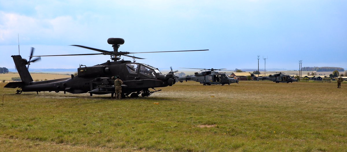 All lined-up. The Attack Recce Team makes final preparations before heading out on Salisbury Plain. #JointWarrior