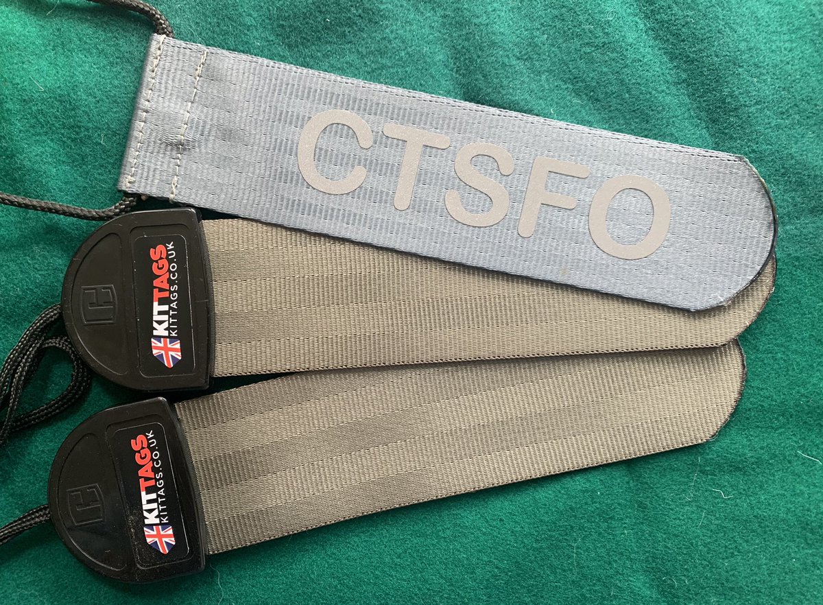 kittags's tweet image. Sunday morning experiments. A (wolf) grey UK-‘made KitTag with grey (non reflective) vinyl. Along with last set of foliage green which are now discontinued. 

Idea for grab-bags etc DM us if of interest. 

#ctsfo #wolfgrey