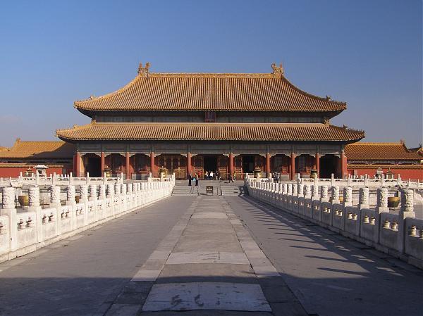 CastleRealtor's tweet image. Qianqing Palace

Location: China
Built: 1798
Price: 99 luftballons

Located inside the Forbidden City, the Palace of Heavenly Purity is the largest residence of the Inner Court. Audience hall used by emperors to conduct affairs of state will make a divine study.
#castles #China