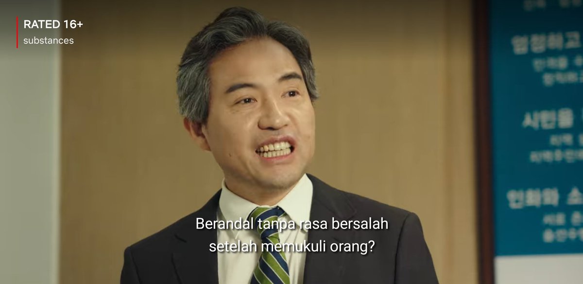  PROF. YANG JONGHOONYangcrates ini jg dulu jaksa yang nanganin kasusnya Kang Sol (tahun 2010)Kasus: Kang Sol mukul anaknya si kepala jaksa, karena anaknya (Kim Miri) ngebully Kang Dan #LawSchool