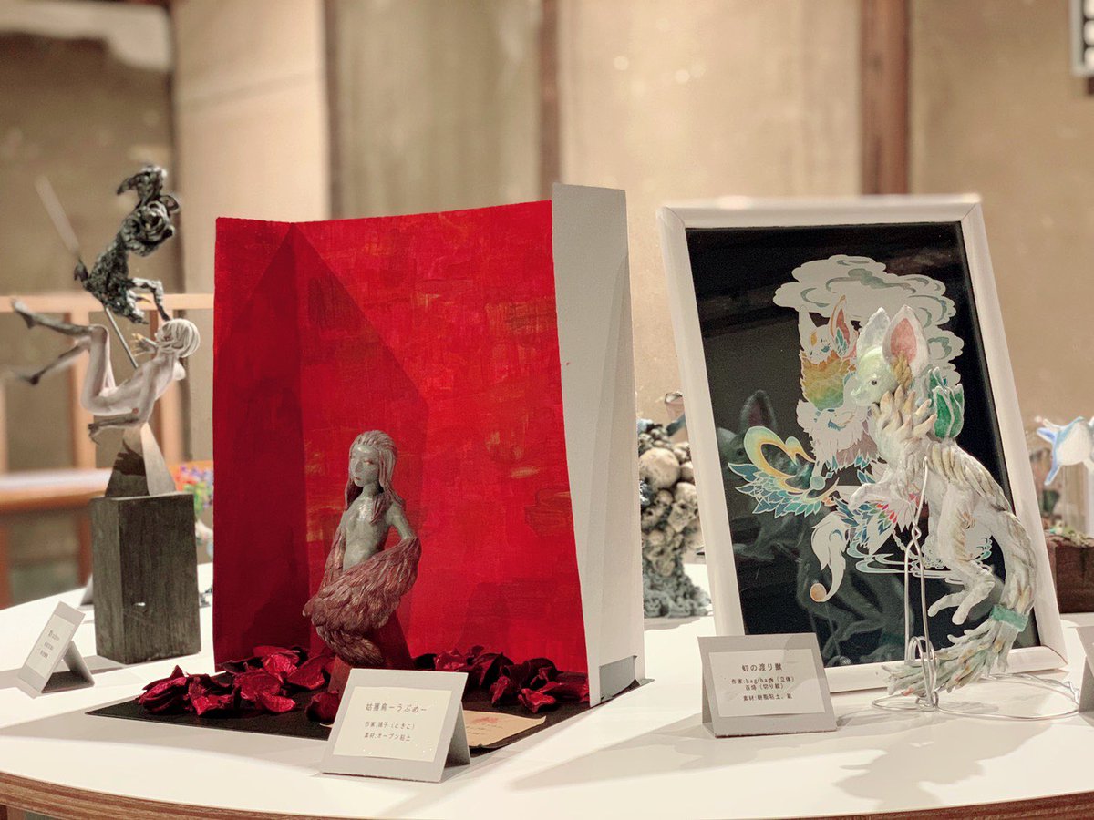 造形マルシェMUNIQ！　
テーブルと展示の設営終わりました
素敵だ、、！

まだ始まってないのに泣きそう😭
明日来られる方はどうかお気をつけて
よろしくお願い致します🙇‍♂️

#MUNIQ2021