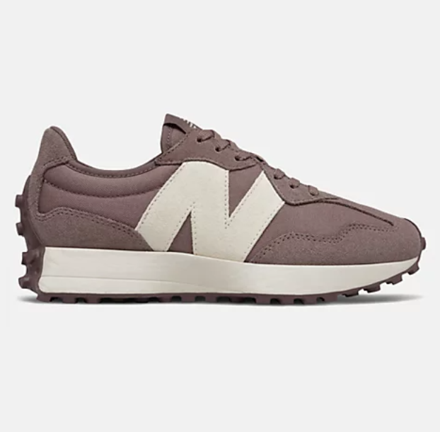 SOLELINKS's tweet photo. Ad: NEW Women's New Balance 327 on New Balance US => https://t.co/5MaSylQ4iV https://t.co/zWhFPMnXQ6