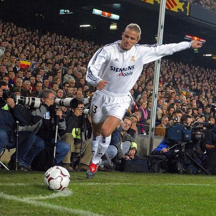 Happy Birthday to our English Galáctico  David Beckham taking a corner at the Camp Nou. 