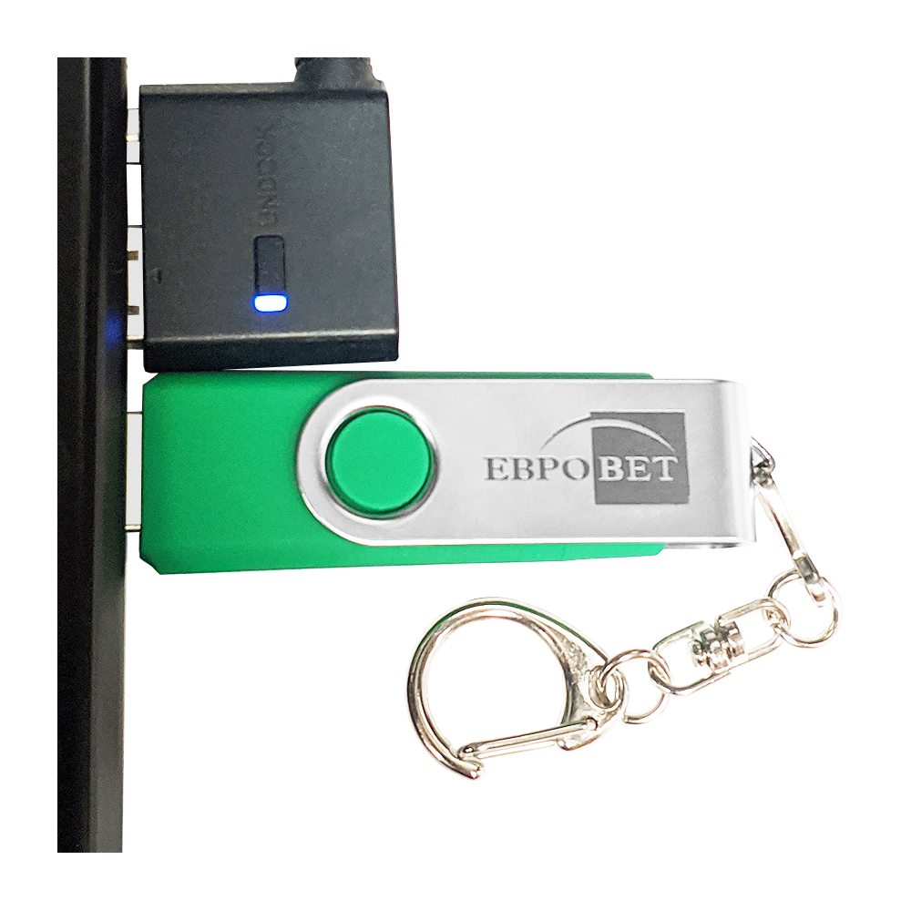 /ПОРТФОЛИО /95915 ЕВРОВЕТ (2) - Флешка Пластиковая Твистер Дуал "Twister Dual" S319 зеленый, гравировка 1+0, чернение 1+0 - flash-brand.ru/portfolio/evro… #флешкиоптом #пластиковыефлешки #твистер #otg #flashbrand