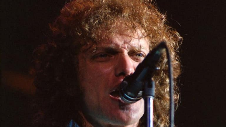 Happy birthday to American rock singer-songwriter and former Foreigner lead singer, Lou Gramm (May 2, 1950). 