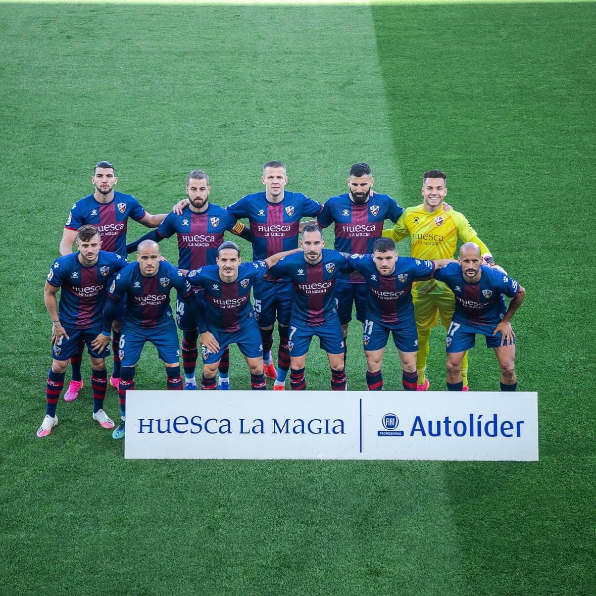 AutoliderHuesca's tweet photo. Ayer vivimos una gran victoria en el Alcoraz. Tres puntazos muy merecidos 💪🏻💪🏻 @FiatPro_es @SDHuesca #HuescaRealSociedad #vamoshuesca #SinReblar https://t.co/JYjvkIb0dx