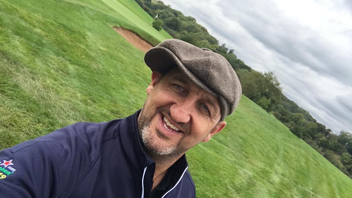 Musica_CIC's tweet image. We're delighted to announce former Wales international rugby player, @RupertMoon has joined Musica as an ambassador of our #Justonehour campaign.🎧

Rupert is a big fan of our work, and has personal experience of seeing the benefits of music in dementia care.

#musicmatters💜