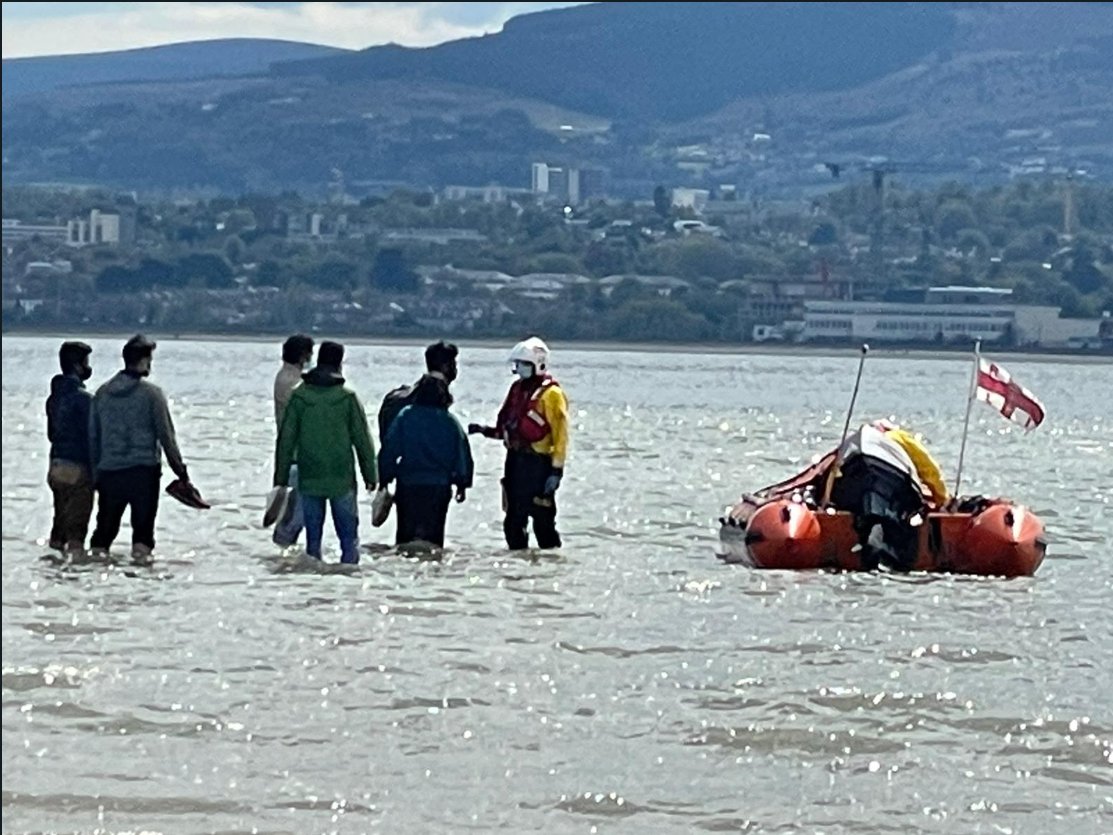 Our volunteer crew is not long back at the station after assisting six people to safety in our inshore lifeboat. The alarm was raised after the group got stranded on a sandbank by the incoming tide while walking on Sandymount strand. 📸 @DLCoastGuard