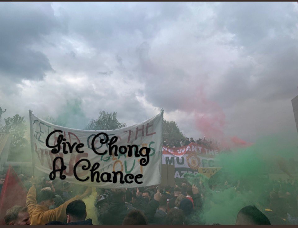 Fionn619's tweet photo. Protests outside Old Trafford over Chong not been given a chance #GiveChongAChance #ItWasOnlyAMatterOfTime https://t.co/S2M2fE2D8U