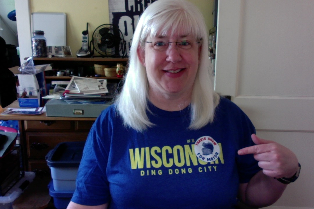 hemming_hawing's tweet photo. Shirt choice was extremely easy to make this morning. #Brewers #MayorDDC https://t.co/BCKkGU4aFp