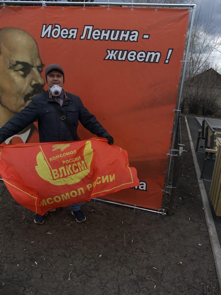 Komros124's tweet photo. С международным днем солидарности трудящихся! https://t.co/YYLx2Y05DD
