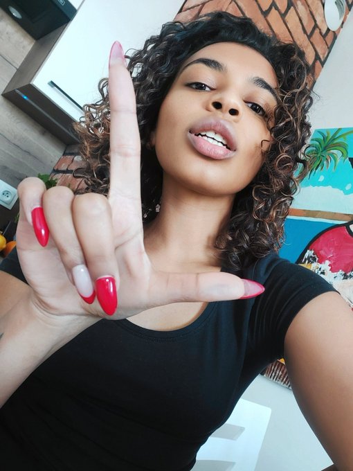 L... like YOU loser  Findom &bull; Femdom &bull; humanatm &bull; cfnm &bull; worship https://t.co/gI2Jr1nhfP