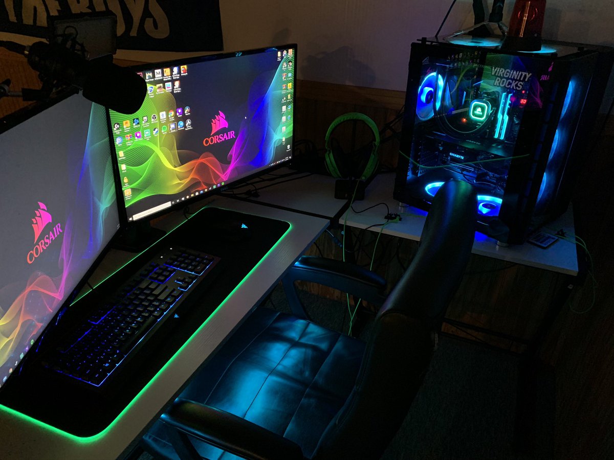 SidGames7's tweet photo. @HarrisHeller first pic is where i started, second pic is somewhat recent, i just moved so i’m still getting everything set up https://t.co/H997eVpuze