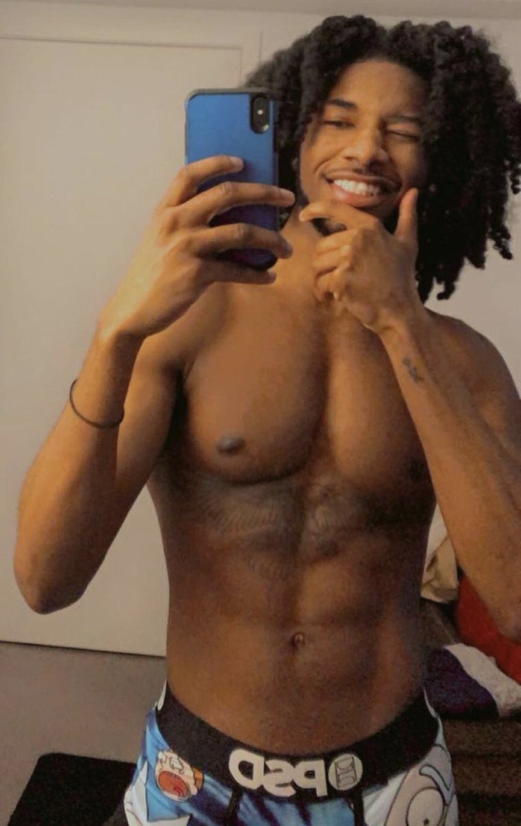 CelestialsGuard's tweet image. “Braids or locks babe?”

#SeductiveSunday