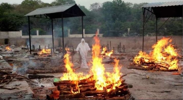 otakurim21's tweet photo. #cancelwbboardexams2021
#cancel12thboardexams2021
#cancelwbboardexam2021
Sir @itspcofficial @MamataOfficial we beg you to please cancel all the board exams....in this tough situation where families are burning to ashes  ,you want us to give exam..
Our lives matters or not..????? https://t.co/2khIKF8WcA
