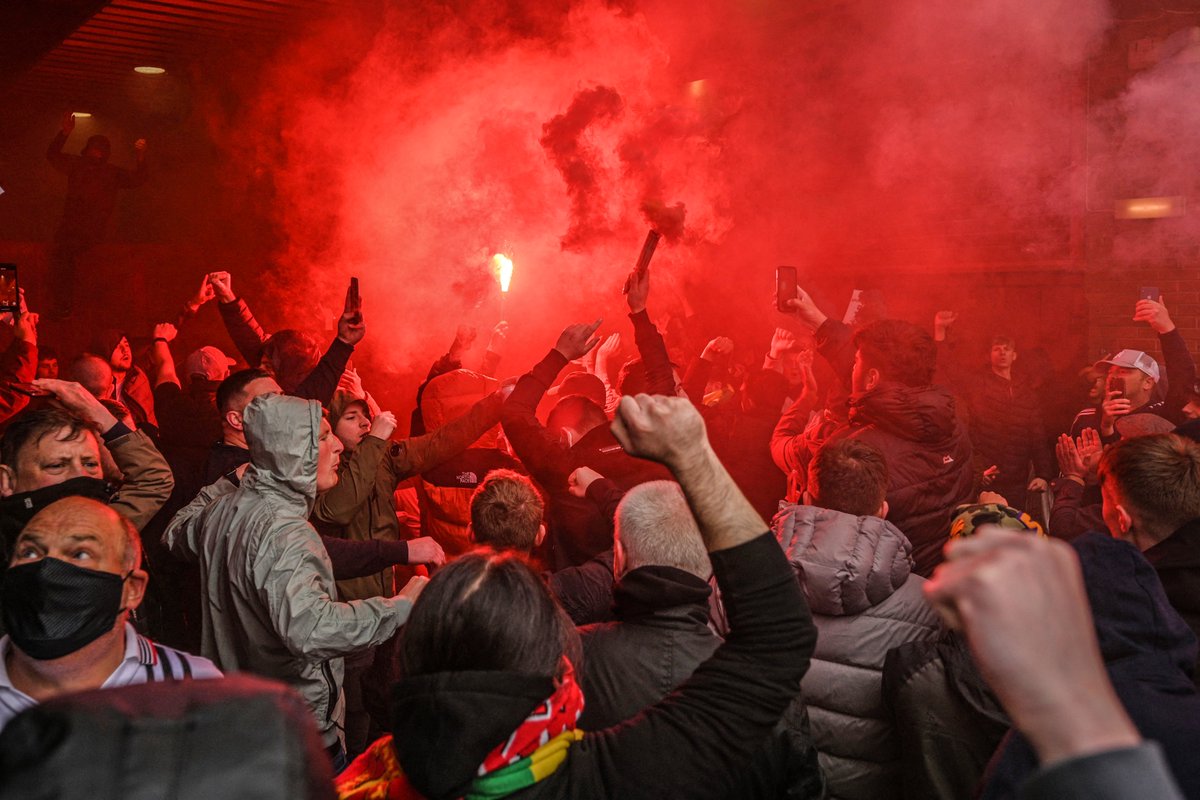 pic Old Trafford Protest Twitter https twitter com foxsoccer status 1388897257211273220