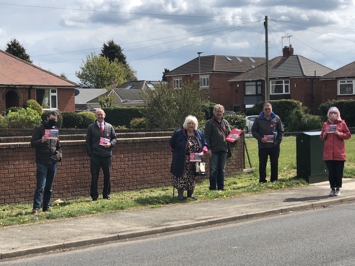 Thank you to <a href="/JohnHealey_MP/">John Healey</a> for campaigning with us today in Dinnington. Vote <a href="/LabourRotherham/">Rotherham Labour</a> on Thursday 6th May #LocalElections2021 #VoteLabour #3labourvotes