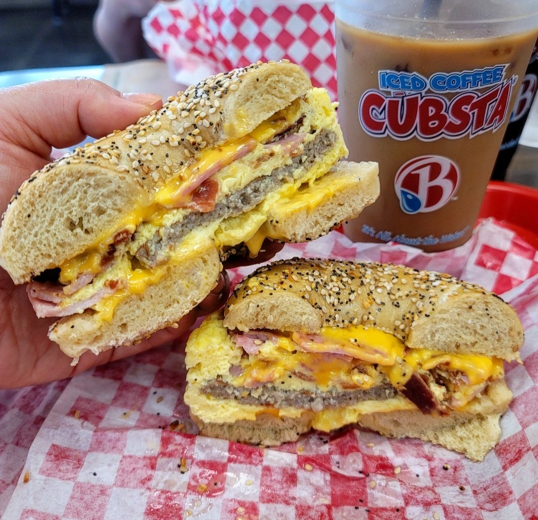 RavesonFaves's tweet photo. #Breakfast bagel sandwiches and iced #coffee drinks w/ coffee cubes from #brooklynwaterbagel 👍💯👌 https://t.co/J1L0kwmin9