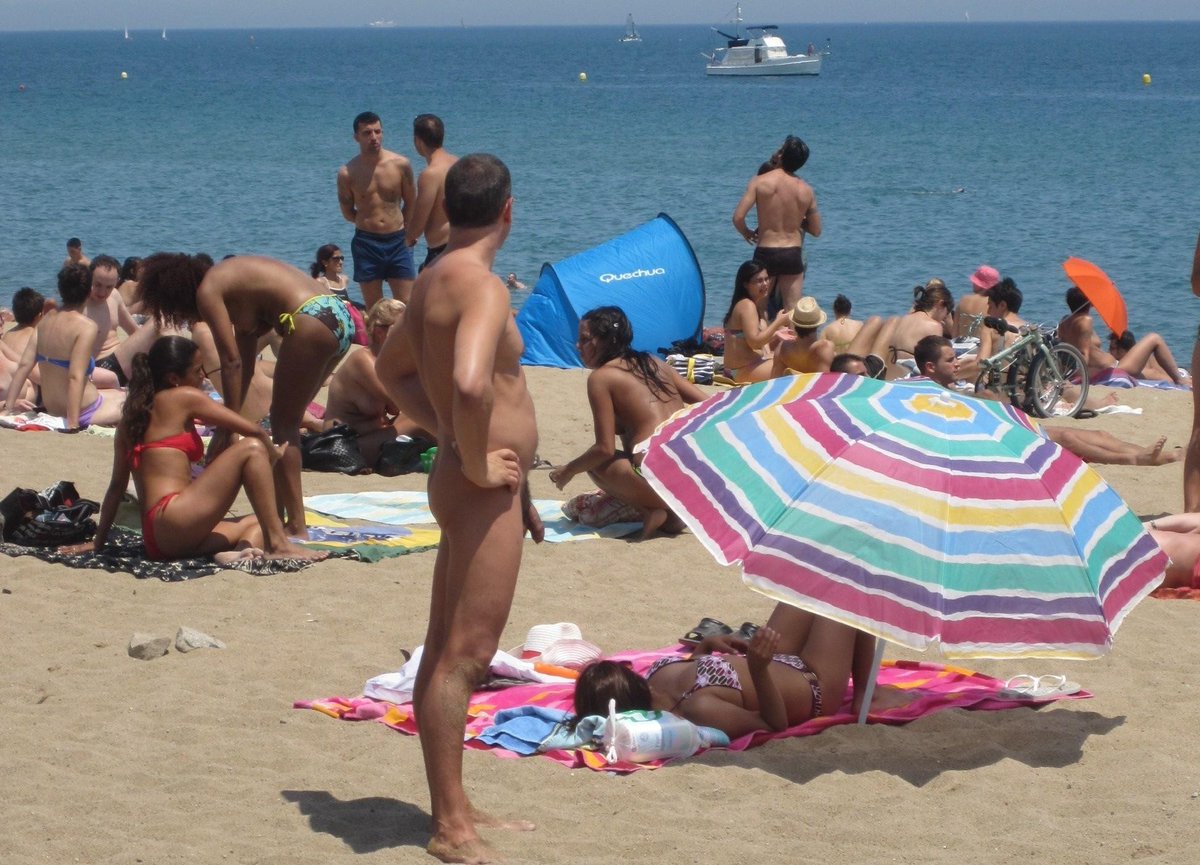 Women love having males naked, exposed on the beach, parks, public events, ...