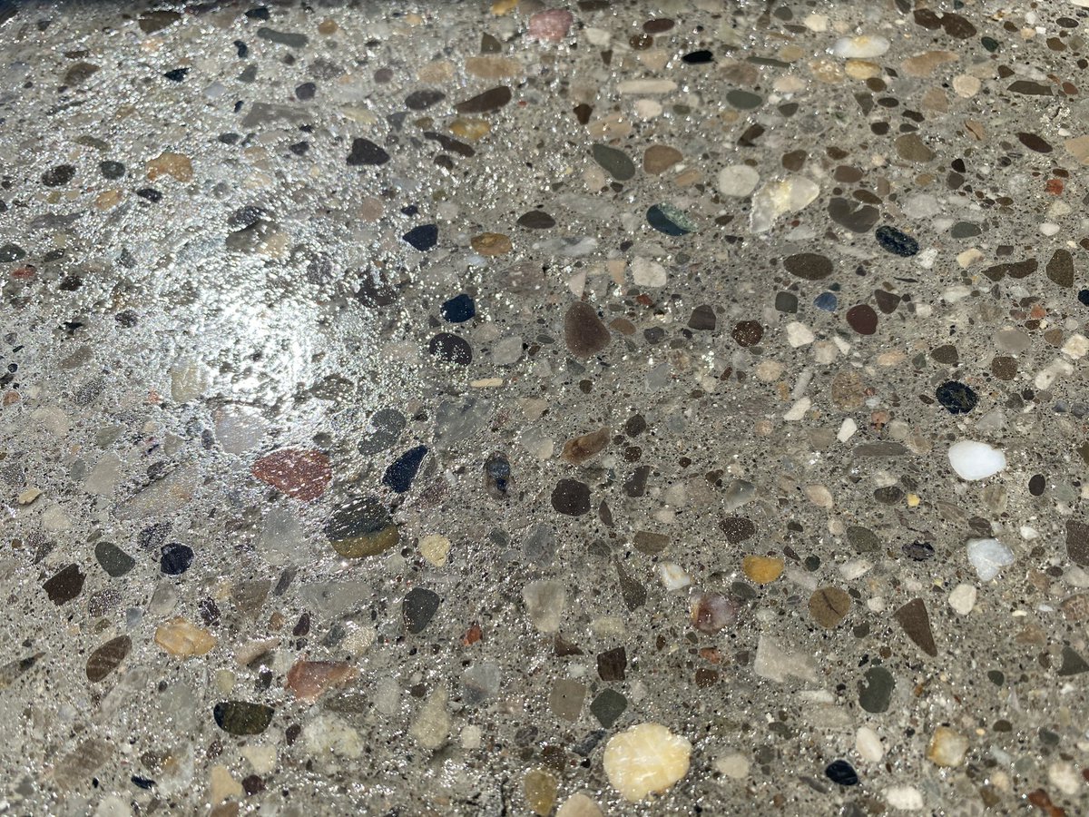 damndavies's tweet photo. Looking for a concrete countertop? I do that now! https://t.co/s40JdgSZrZ