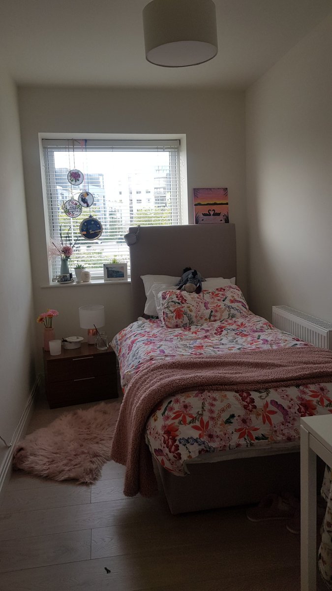 Single room available in Dundrum for €680/month. Free on site parking and gym, concierge on site. DM for more details #rentfairy #dublinrent #rentDublin