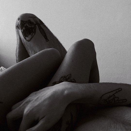 ㅤ

                    #SeductiveSunday 
                      @HvrleyFQuinn 
                                   ♡