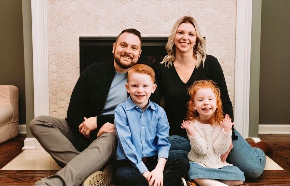 brian_lavaque's tweet photo. Happy Mothers’ Day to the people who make every other day possible, and especially to my amazing wife Diana! This past year has put more stress and pressure than ever placed on mothers. We all need to do whatever we can to support ALL the moms in our lives everywhere we can. https://t.co/8720kwU30W