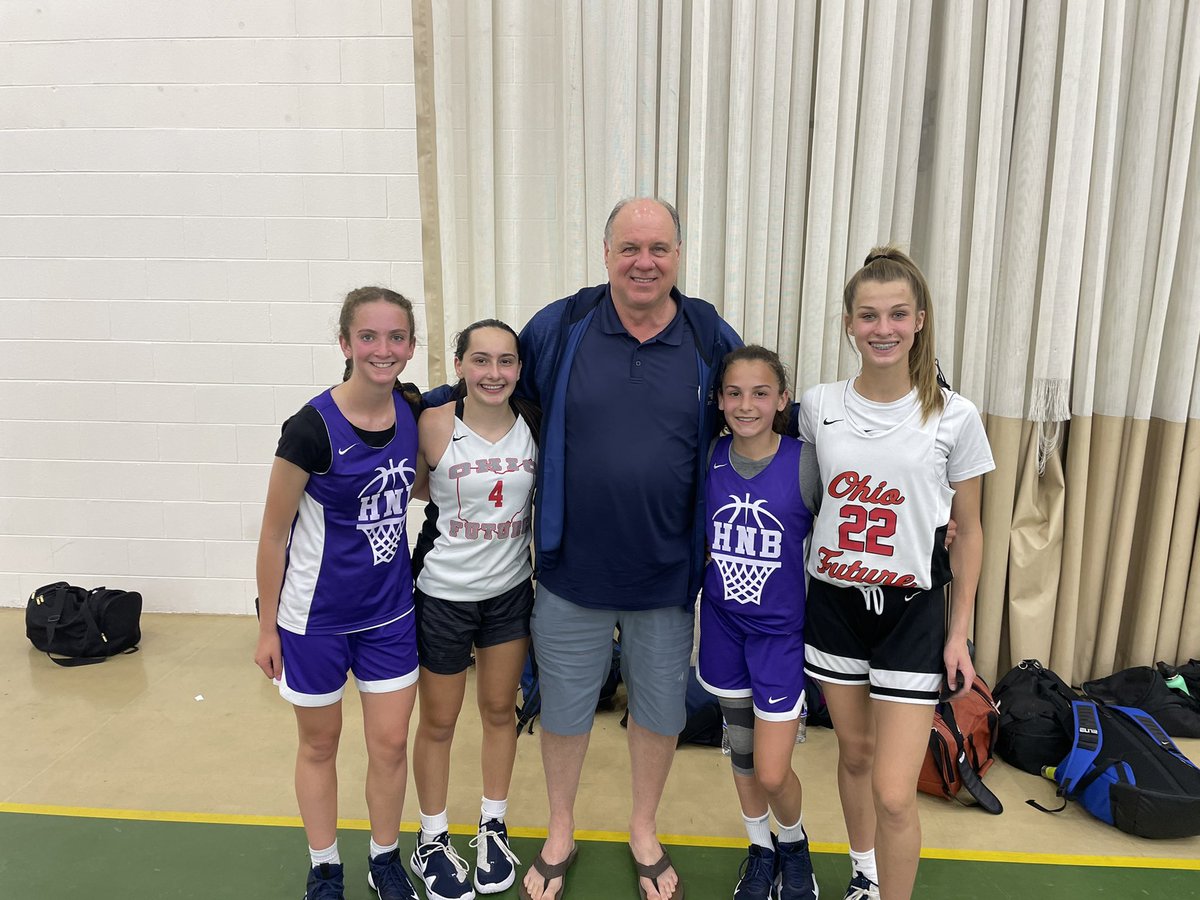 AlanVarrasso's tweet photo. These girls gave their Mom's a hard fought championship today! Great to see Coach Evans supporting his crew.  @OhioFuture @BlueAcesBball https://t.co/19C8Onm2na