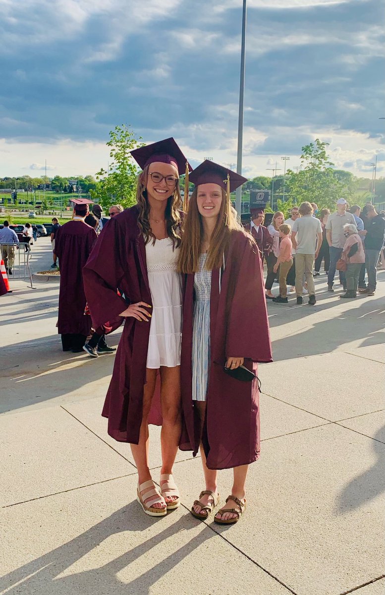 BobbyWernli's tweet photo. Mother’s Day brunch and Jess’s Graduation... it’s been a busy but fabulous day! https://t.co/SThWfjNlZk