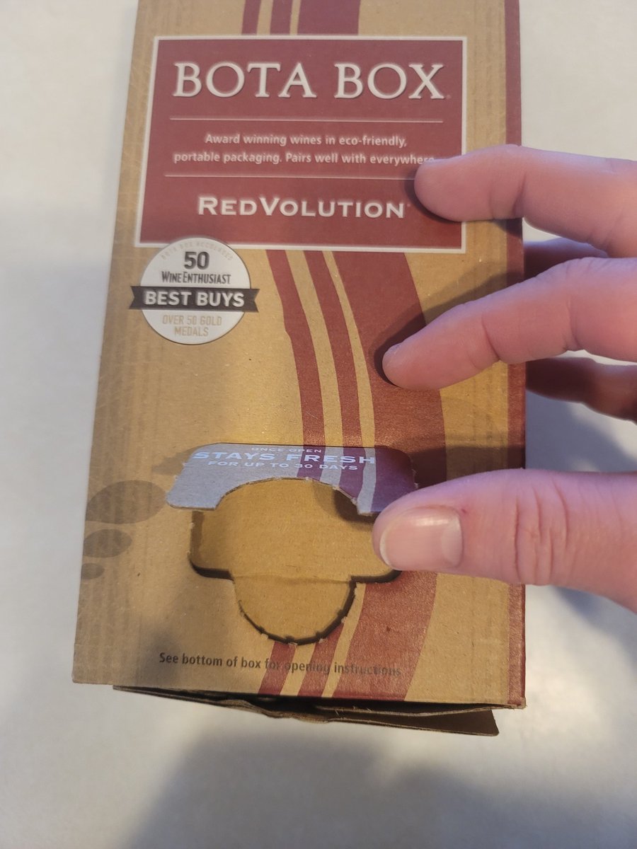 drizzle612's tweet photo. @Bota_Box this is torture! The bottom of the box is blocking my way! https://t.co/IDV9O9TgRS