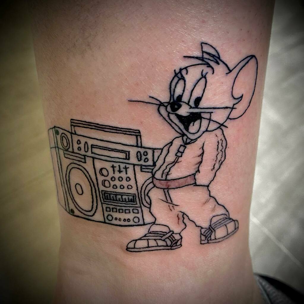 RYU02223031's tweet photo. .
.
.
#tattoo #tattooist #tattooartist #tattoostudio #tattoodesign #oldschooltattoo #americantraditionaltattoo #dessin #tattooideas #tattoos #skinart #art #fashion #sketch #rafsketch #刺青 #タトゥー #彫り師見習い #モニター募集中 #和彫り #japanesetraditional #japanesetattoo https://t.co/vIGPWwvSxB