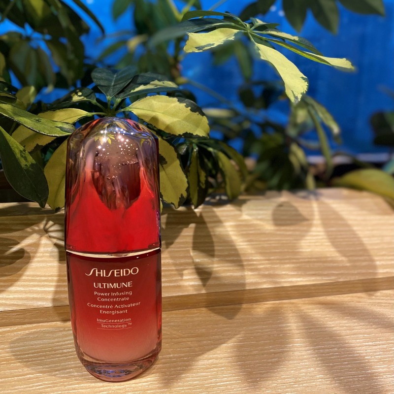 SHISEIDO_corp's tweet photo. 【おすすめアイテム情報】

こんにちは！
資生堂ビューティーコンサルタントのかずみです。

#私のイチオシ は「#アルティミューン パワライジングコンセントレート N」です☝️

癒される香りと、肌につけたときのモチモチ感がやみつきになります💕