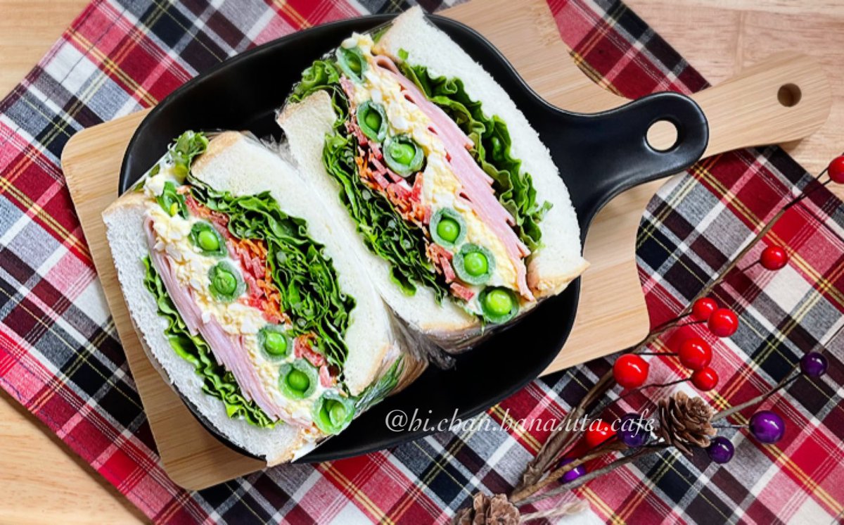 CafeUta's tweet photo. 【わんぱくサンド🥪】スナップエンドウがシャキシャキで美味い🤤
#sandwich #foodie #vegetable #breakfast https://t.co/VbGcsMDael