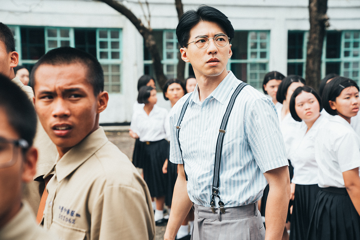 henko_movie's tweet photo. 🕯𝐡𝐚𝐩𝐩𝐲𝐛𝐢𝐫𝐭𝐡𝐝𝐚𝐲🕯
フー・モンボー (傅孟柏)
『返校 言葉が消えた日』にて、28歳・翠華高校の生活指導教員で美術教師、チャン・ミンホイを演じる。
#フーモンボー
#傅孟柏
#映画返校
#返校
#お誕生日おめでとうございます
#MengPoFu https://t.co/fjeqyefJvd