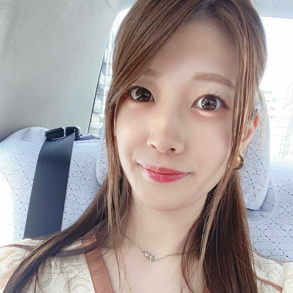 LINX@AVプロダクション on Twitter: "RT @minaho_ariga: 行ってきます💓💞 久しぶりにメイクしてます #有賀みなほ https://t.co