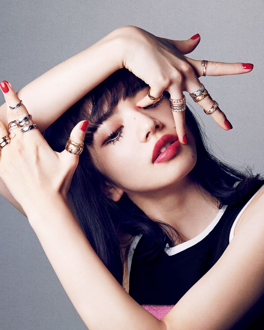 【CHANEL】小松菜奈さん着用モデル メタルロゴフレーム 3480 VOGUE JAPAN on X: 