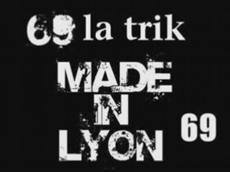RT un max les Lyonnais comme ca on se follow entre nous ! 
#Lyon #BxB #69latrik #Gaylyon #LacosteTN