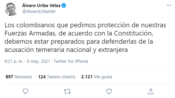 El verdadero problema de Colombia se llama Álvaro Uribe Vélez, cada mensaje suyo incita a una confrontación pueblo con pueblo cargada de muertes y odio, es un líder negativo, sus ancias de poder y su sed de venganza desataron una ola de crímenes en nuestro país, dolor y sangre.