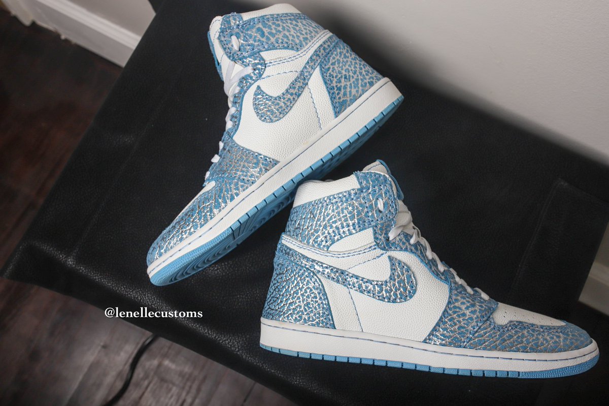 LenelleCustoms's tweet photo. UNC elephant air Jordan 1. Hand made by me, one of one... #lenelle #lenellecustoms https://t.co/yp2LRA2hHs