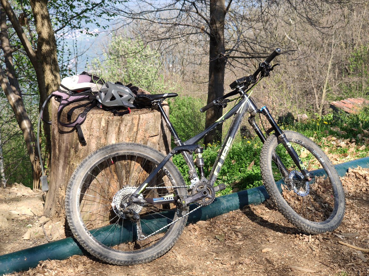 _topwolf_'s tweet photo. #mtb #Brianza Eremo di San Genesio https://t.co/1YGW3avZZx
