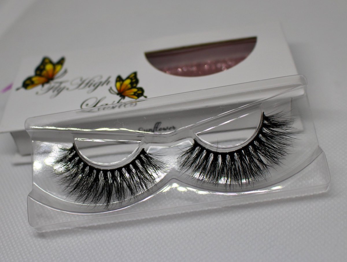 Style “Sunflower”
mink lashes, can wear up to 25 times

#lashes #ilovelashes #minklashes #mink #minkstriplashes #striplashes #eyelashes #lashesonfleek #bomblashes #flyhighlashes #smallbusiness