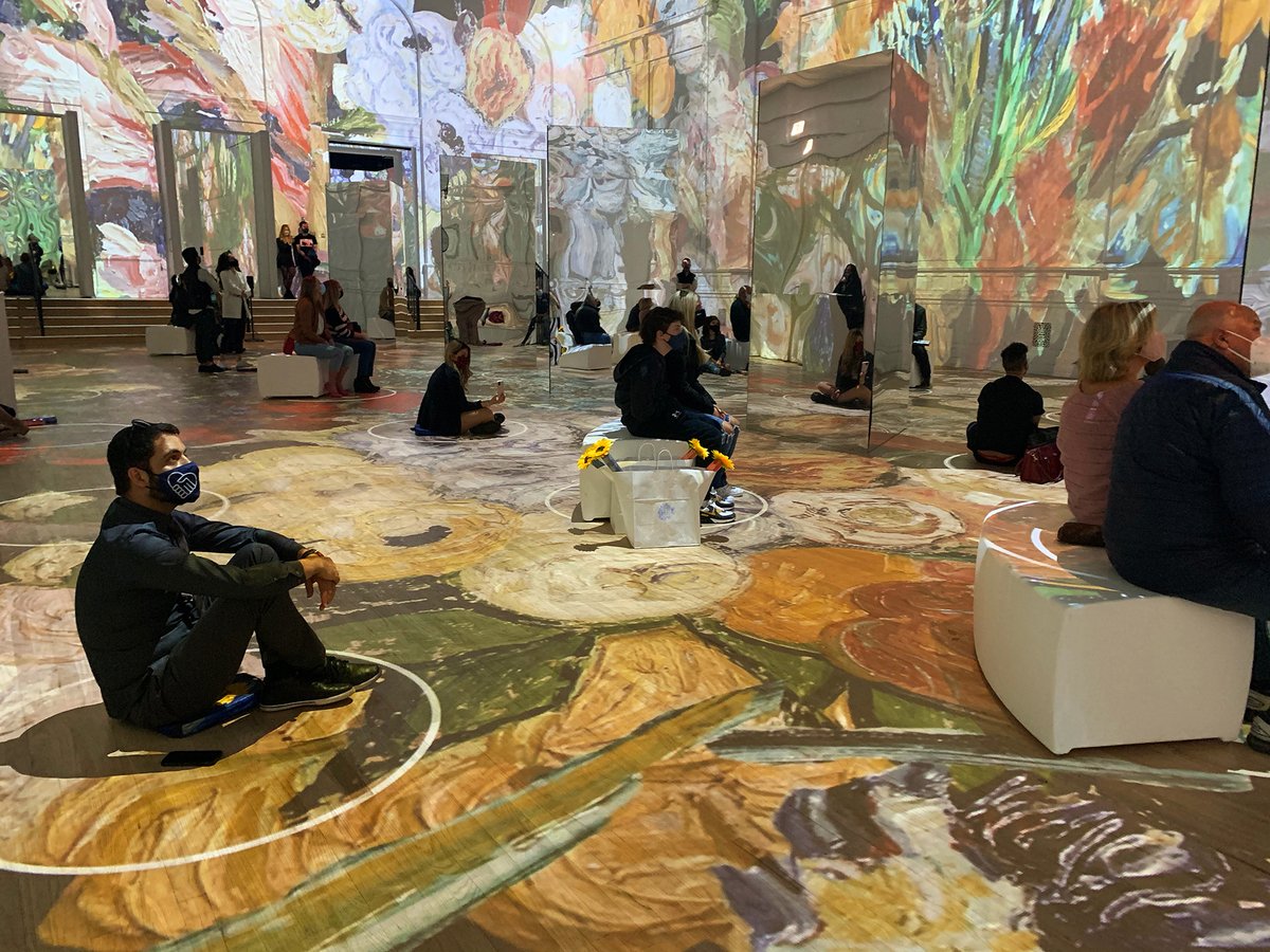 We're so grateful that our visitors enjoy staying inside the lines, even if Van Gogh didn't! 🎨 Immersive yourself with us and get your tickets at vangoghchicago.com. #VanGoghChicago #VanGogh #Chicago #ImmersiveVanGogh #LighthouseImmersive