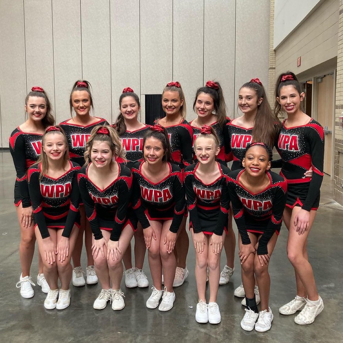 Oxford High School Varsity Cheer tweet media
