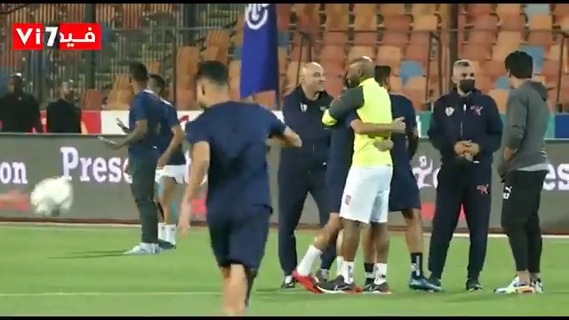 شيكابالا يستقبل عمر جابر بالاحضان قبل لقاء الزمالك و بيراميدز