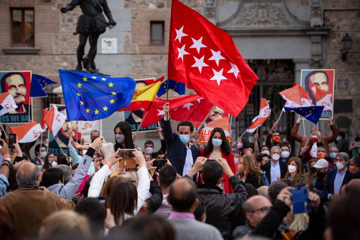 Nos querían calladitos en esta campaña.

Pero hemos demostrado que el centro político está más vivo que nunca porque somos imprescindibles ante tanta polarización.

No dejes que decidan los extremos en Madrid. Este #4M vota con orgullo. #VotaEdmundo4M