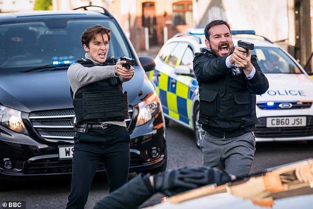 Here we go!! Give us a retweet &amp; follow if you’re tuning into the series finale of #LineOfDuty #LineOfDutyFinale
