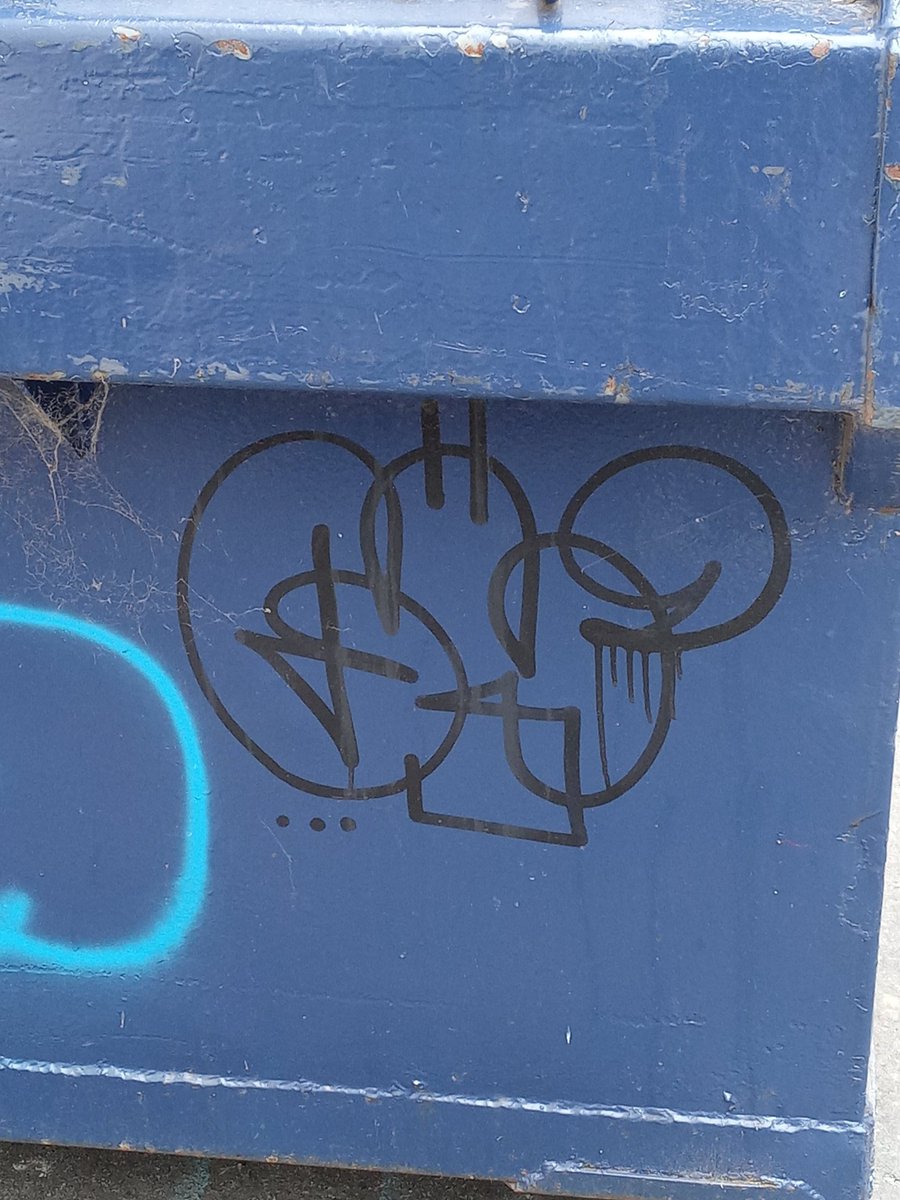 i_ono_'s tweet image. I love pieces but I will always always be a fan of a well placed #throwy.